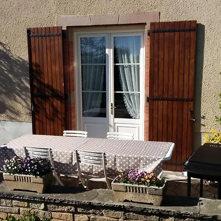 Charmante Maison A La Ferme ファームステイ